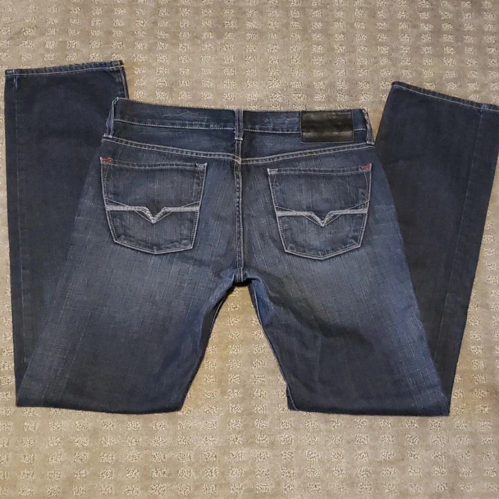Guess Men’s Slim Straight Jeans in Dark Blue Wash